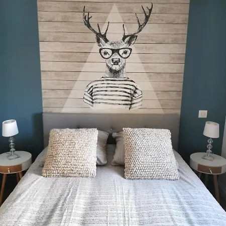 Jolie Maison En Pierres Avec Piscine Et Parking Feriehus