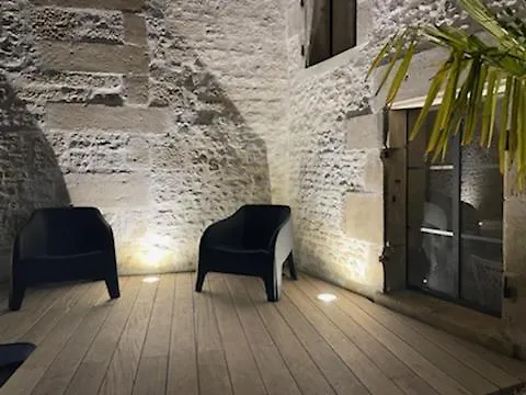 Jolie Maison En Pierres Avec Piscine Et Parking