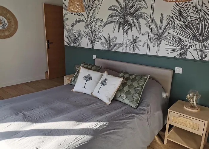 Jolie Maison En Pierres Avec Piscine Et Parking Сasa de vacaciones Saint-Gelais